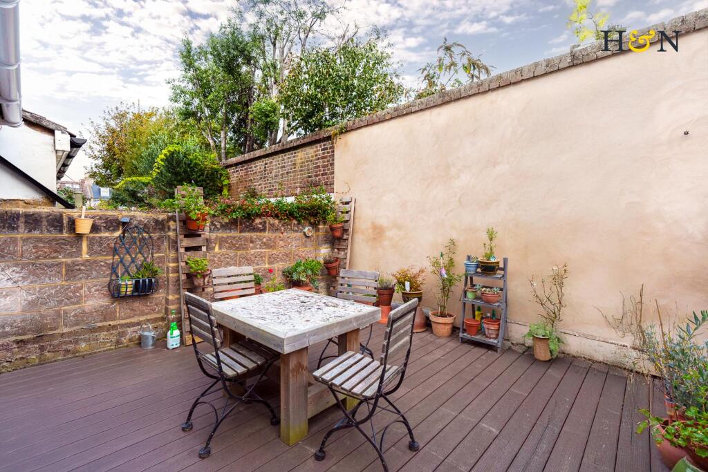 House in Hove, Aldrington - View 2