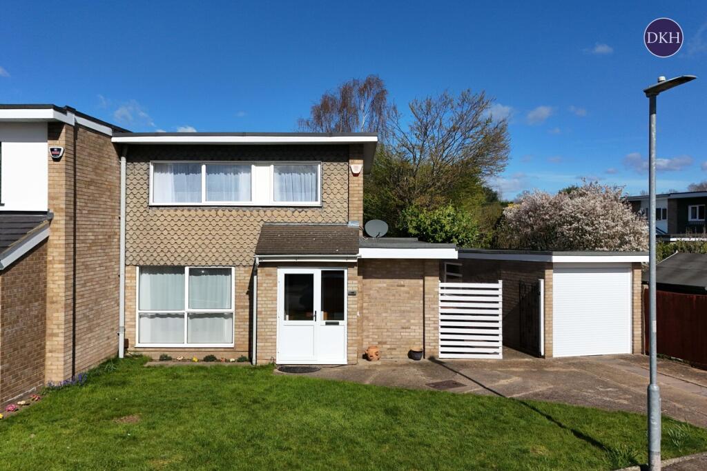 Main image of property: Valley Walk, Croxley Green