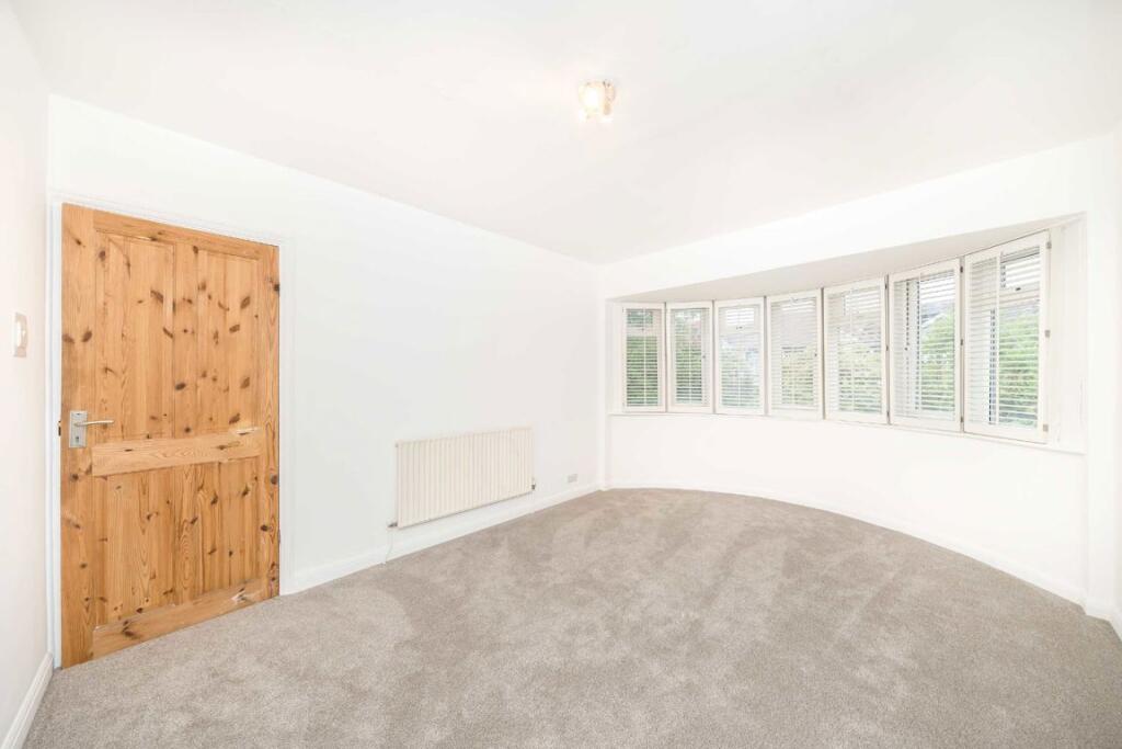 House in London - View 5