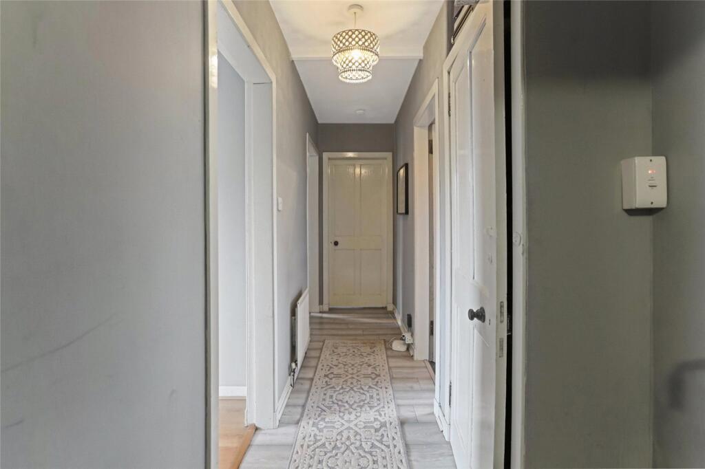 Apartment in Paisley, Renfrewshire - View 4