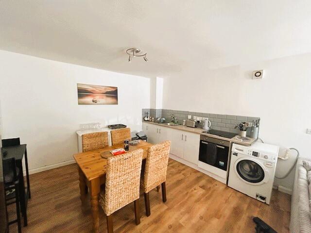 Beach Road West, Felixstowe, IP11 photo 3