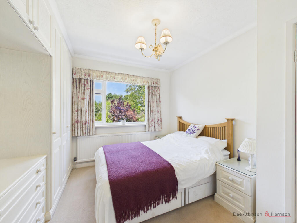 House in Hull - View 5