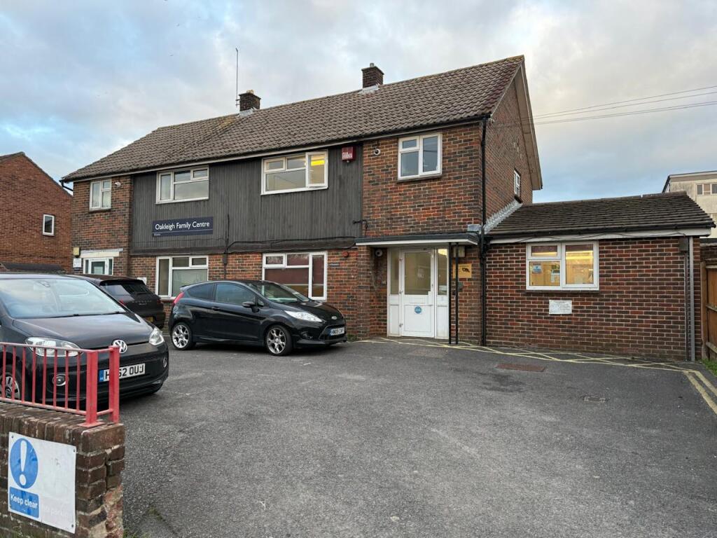 Main image of property: 198-200 Dunsbury Way, Havant, PO9 5BG