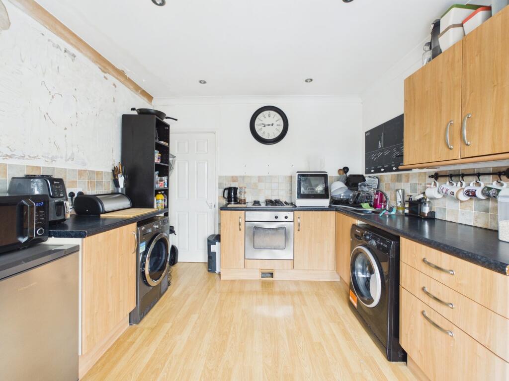 Apartment in Weston-super-Mare, North Somerset - View 4