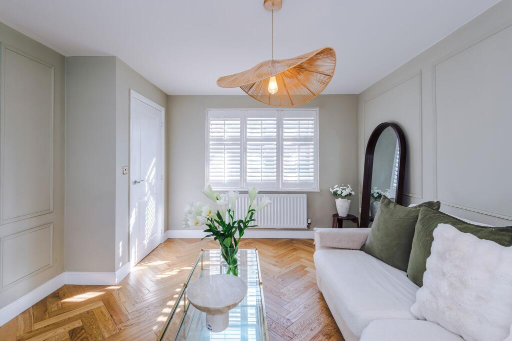 House in Chester, Dodleston - More