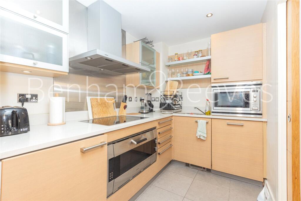 Apartment in London - View 5