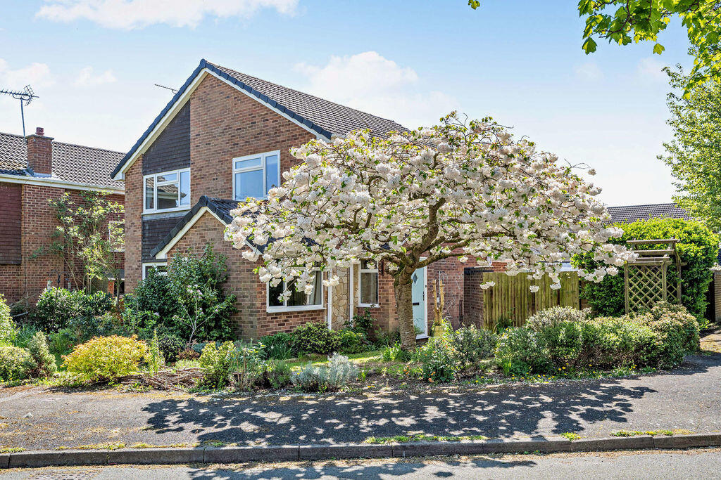 Main image of property: Farndon, Cheshire