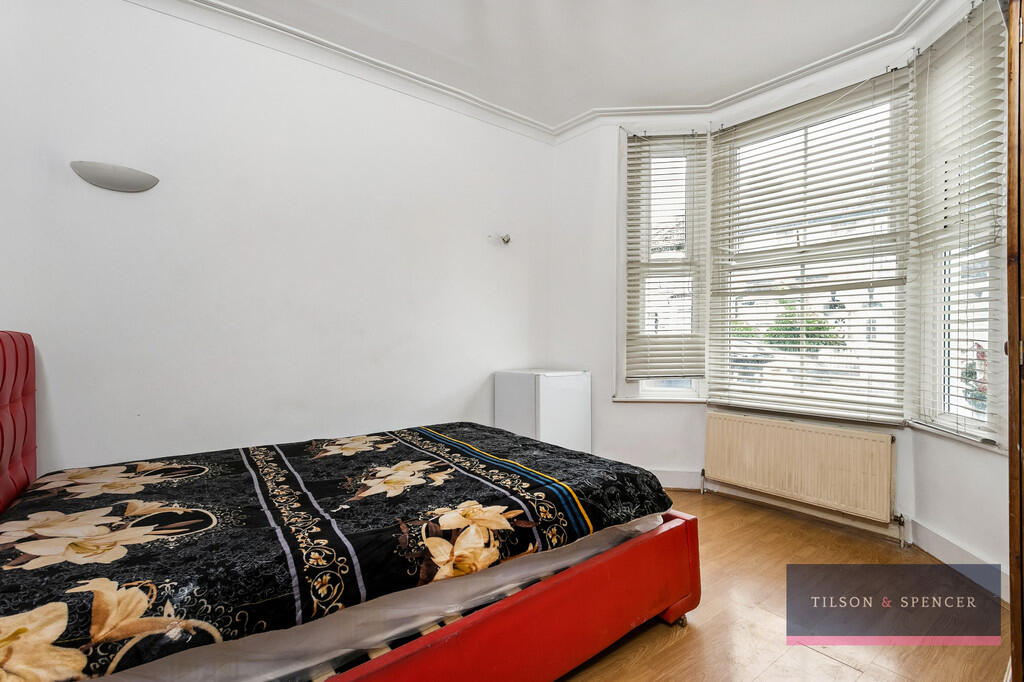 Henley Road, London, N18 photo 4