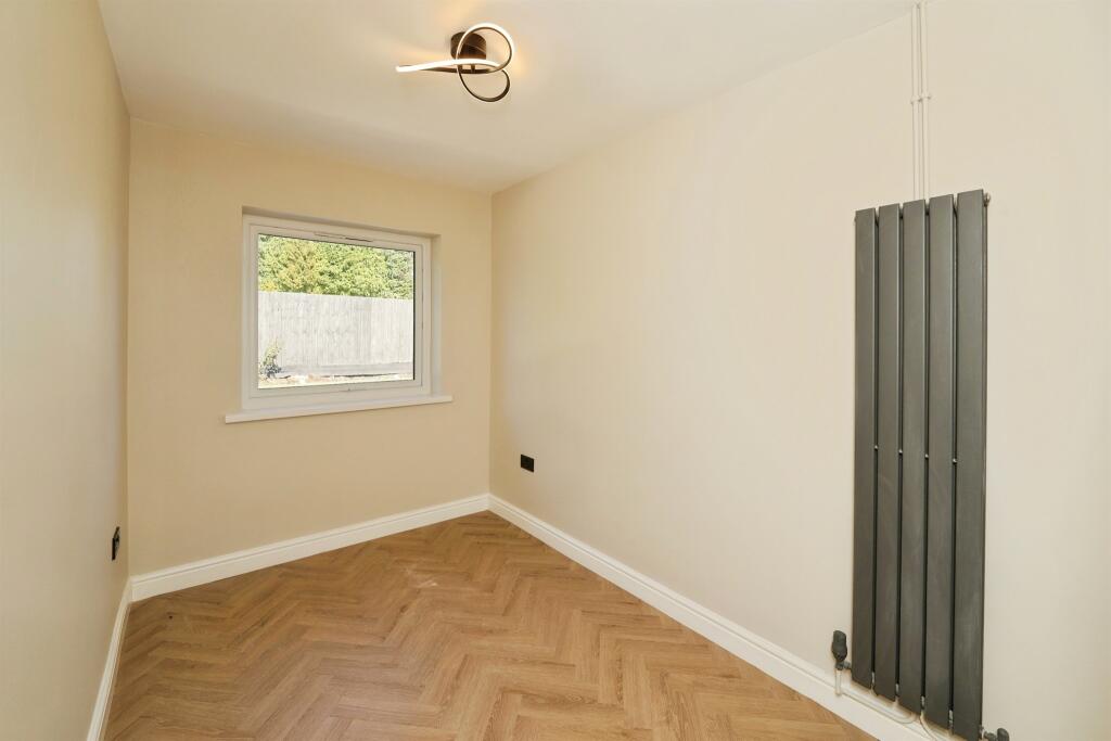 House in Newport, Chepstow - More