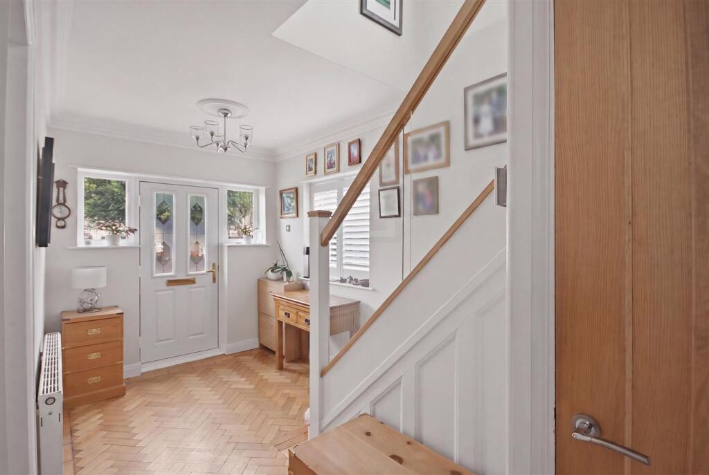 House in Chesterfield, Brimington - View 4
