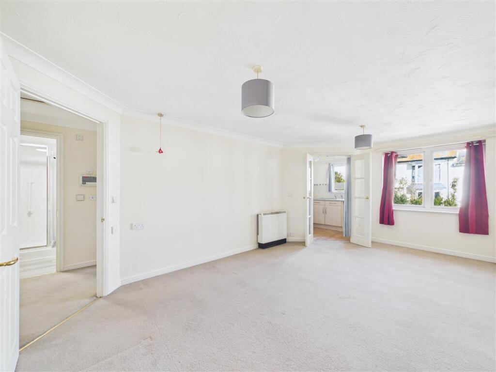 Apartment in Penzance, Treneere - View 2