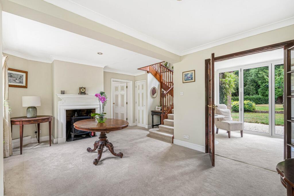 House in Guildford - View 3
