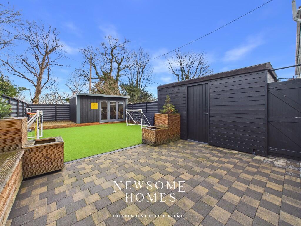Englefield Road, Greenfield photo 2