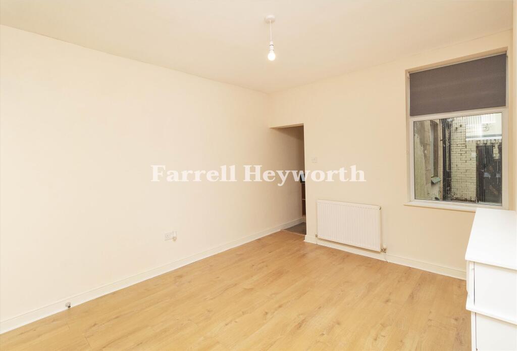 House in Lancaster - View 5