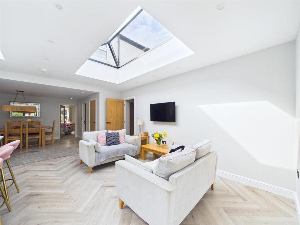House in Darlington - More