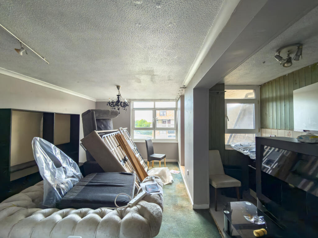Apartment in Sunderland, Washington - View 3