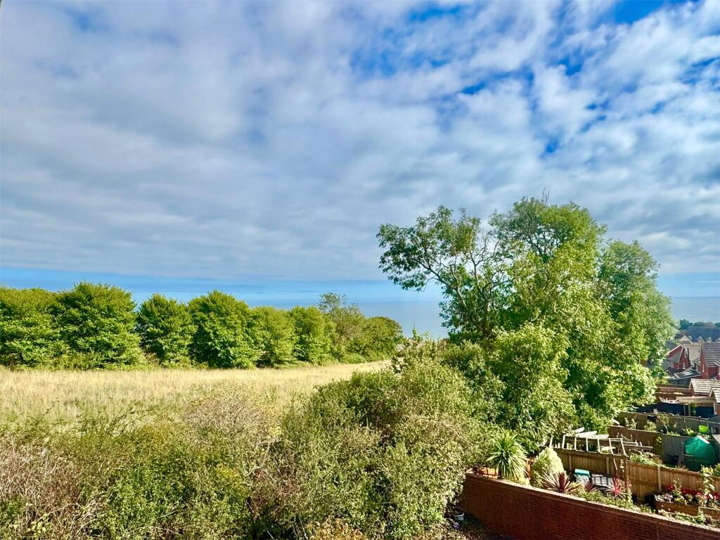 House in Teignbridge, Teignmouth - View 3