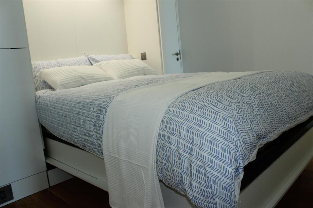 Main image of property: Abito 4 Clippers Quay Salford Quays