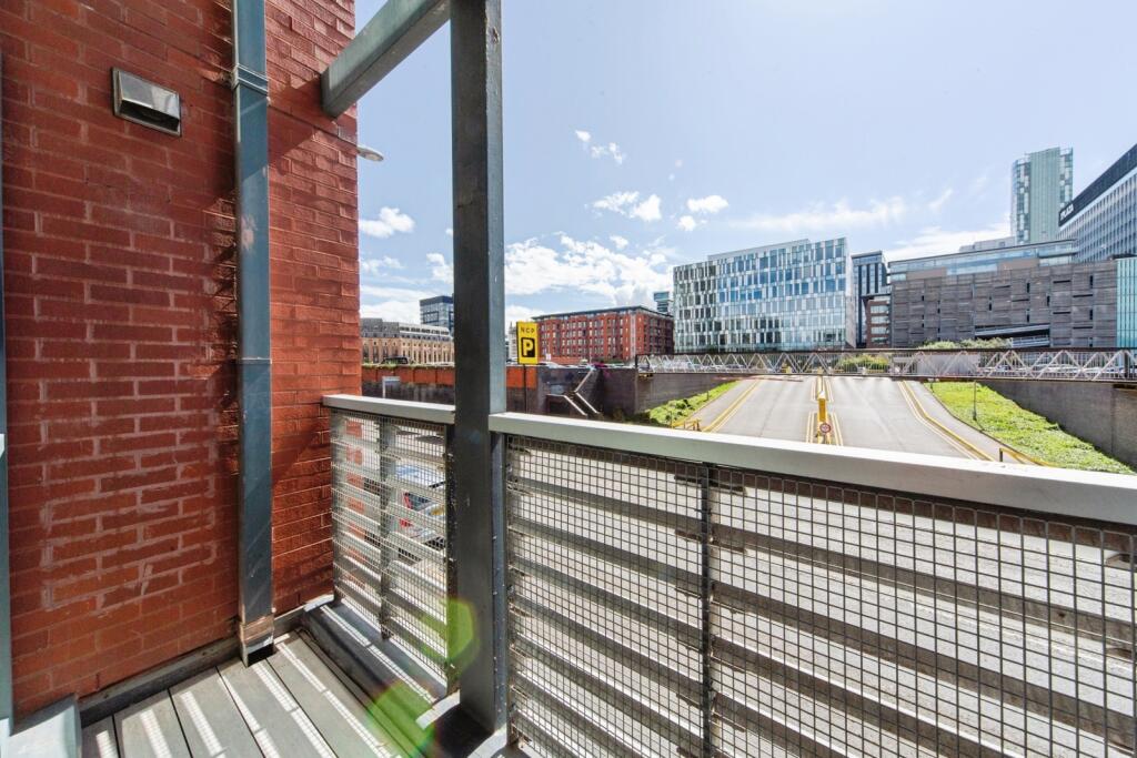 Apartment in Liverpool - View 3