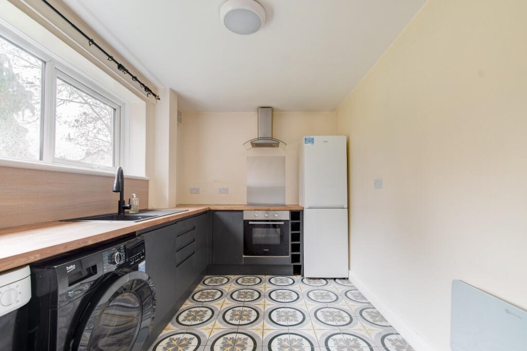 Apartment in Birmingham, Kings Norton - View 4