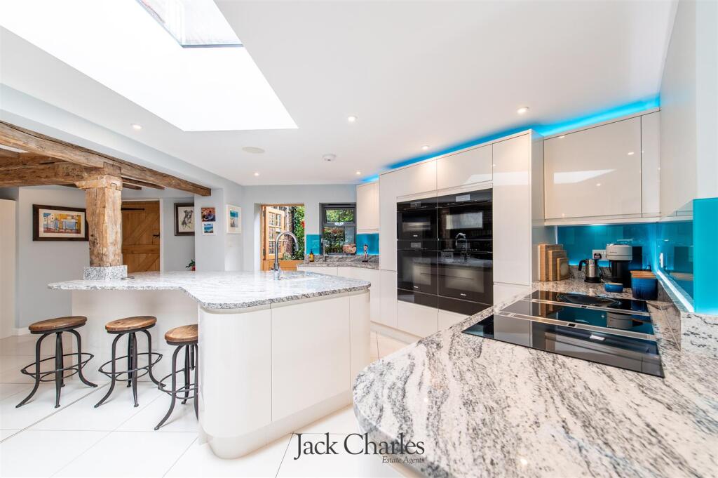 House in Tonbridge - View 5