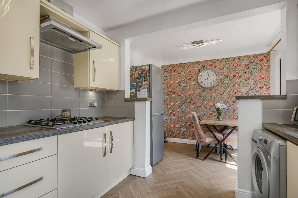 House in Bradford, Haigh Fold, Undercliffe - View 4