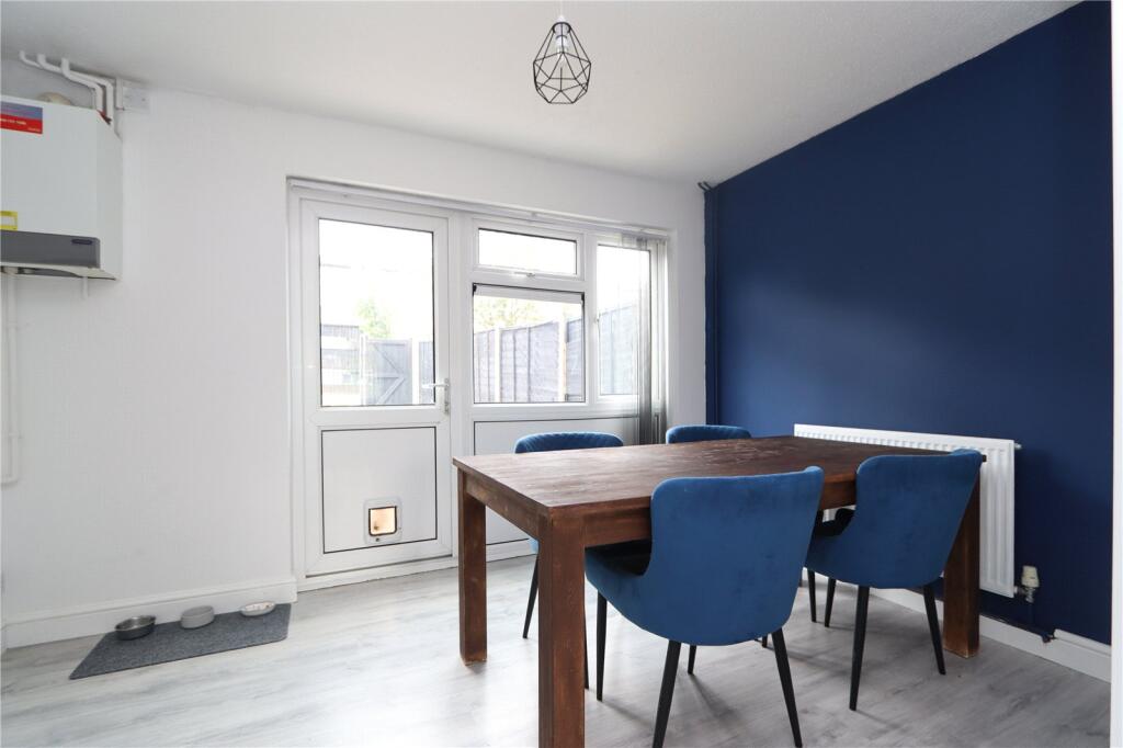 House in Milton Keynes, Wolverton and Greenleys - View 4