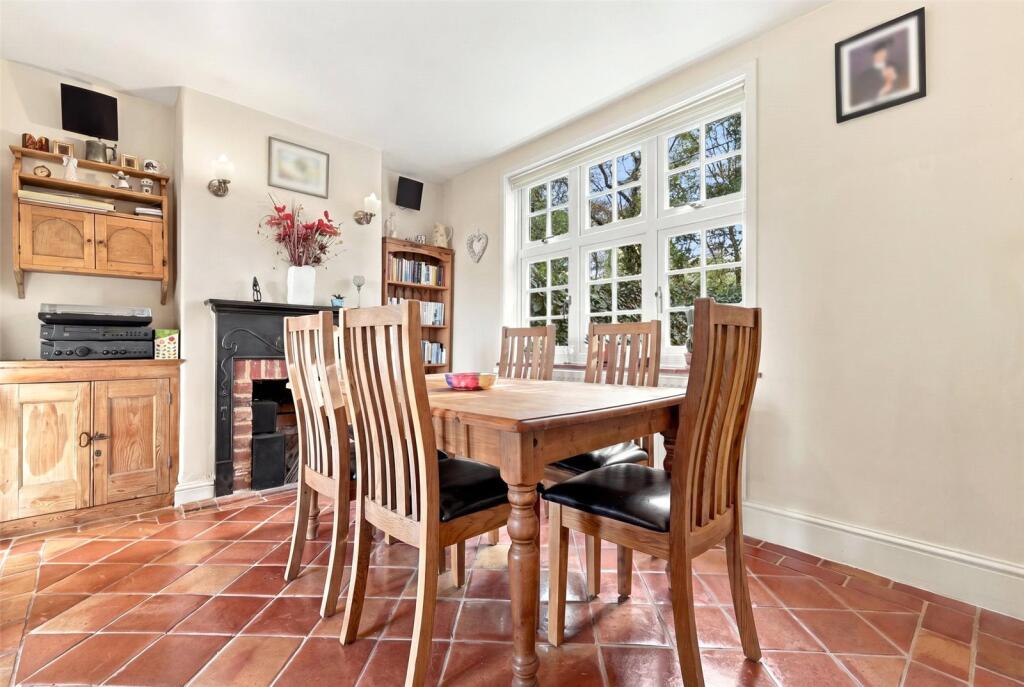 House in Stevenage - More