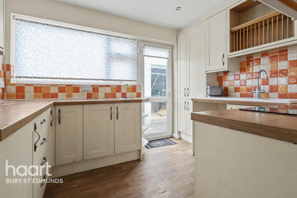 House in Mid Suffolk, Stowupland - View 4