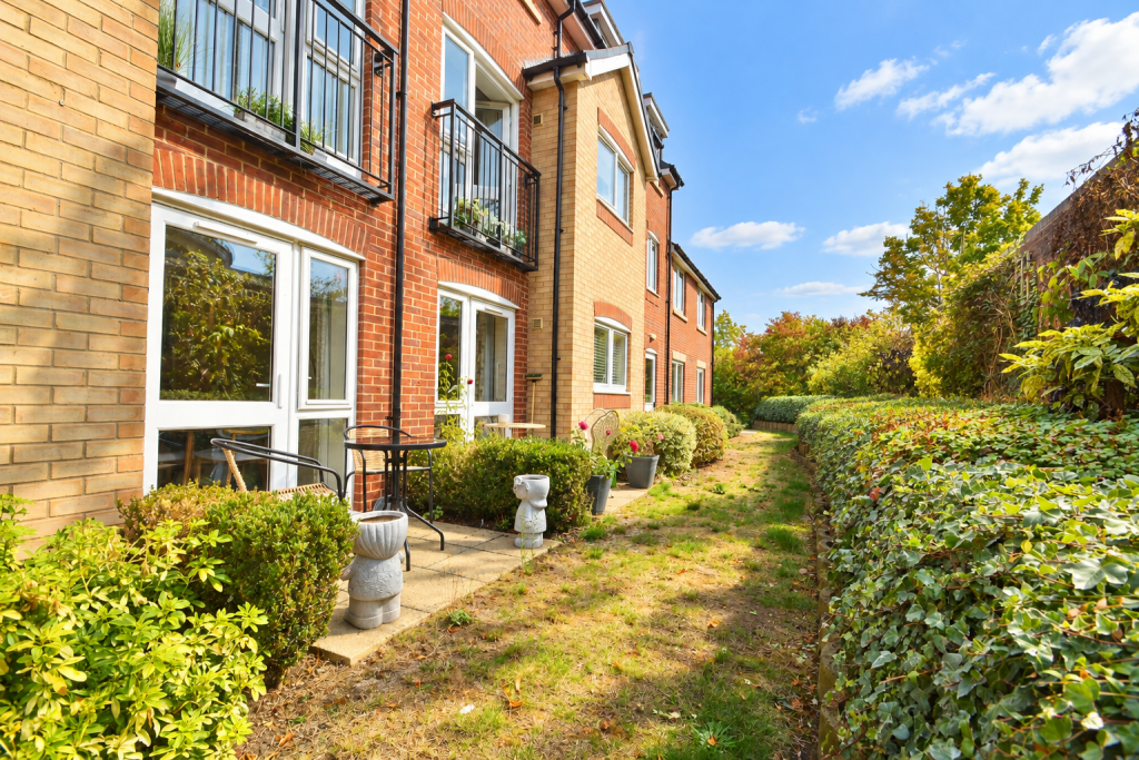 Apartment in South Oxfordshire, Thame - View 3