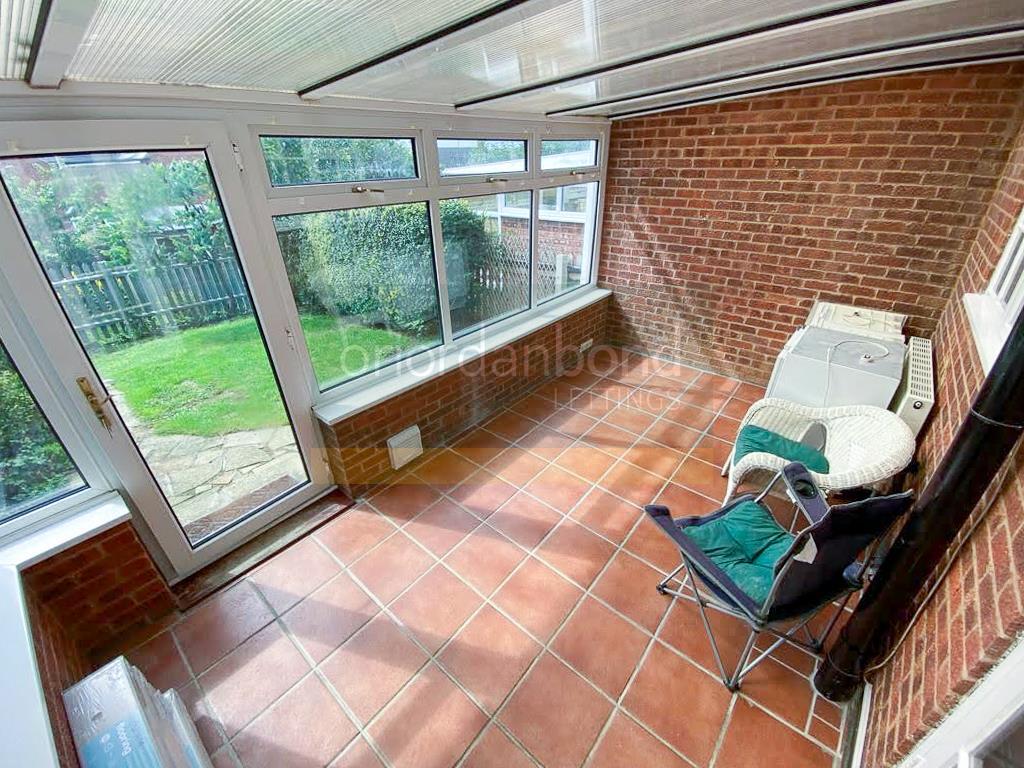 House in Long Buckby, West Northamptonshire - View 5