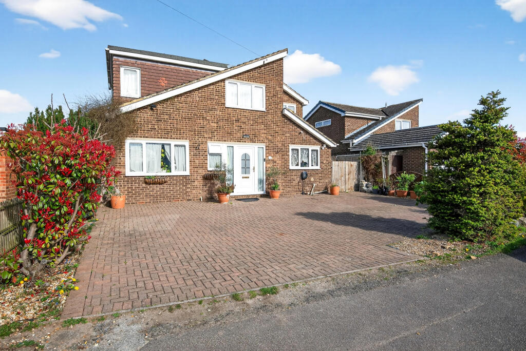 Main image of property: Beech Avenue, Biggleswade, SG18