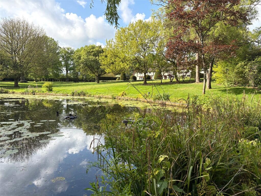 House in Redhill - View 5
