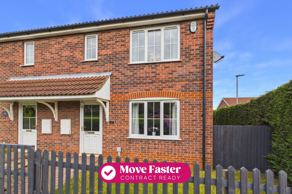 Main image of property: Riverbank Rise, Barton-Upon-Humber, Lincolnshire, DN18 5SL