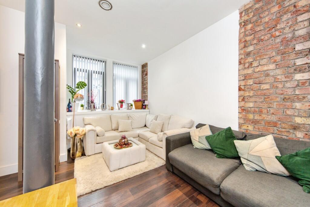 Apartment in Liverpool, City Centre, Cavern Quarter - View 5
