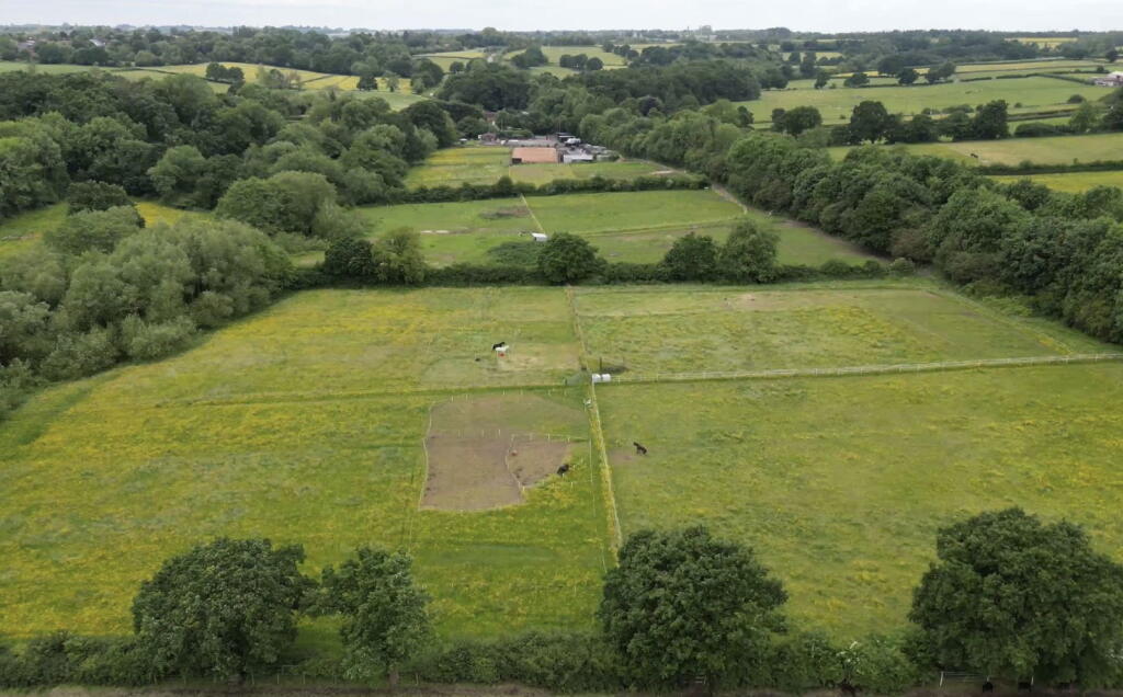 3-bed other on The Stables, Mapperley Lane, Mapperley, Ilkeston, £699,000