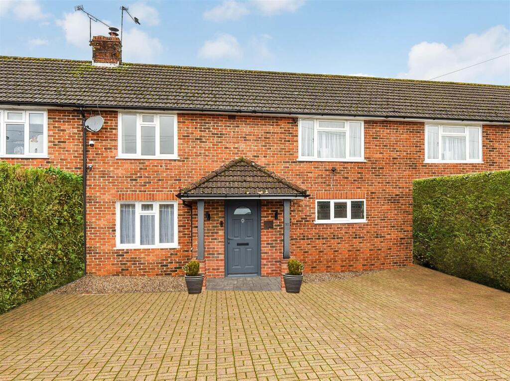 Main image of property: The Close, Liphook