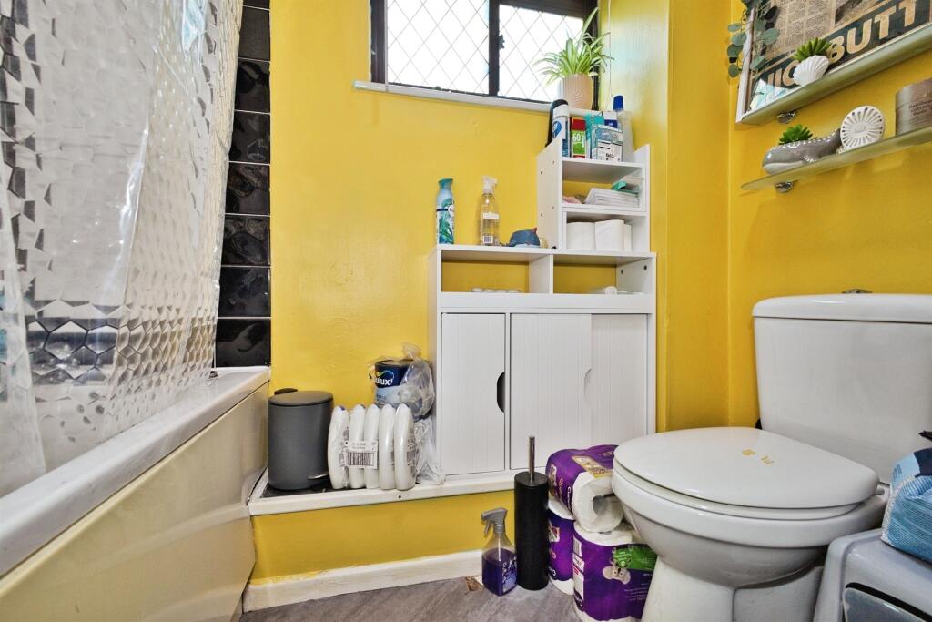 Additional image 7 of Ivel Court, YEOVIL