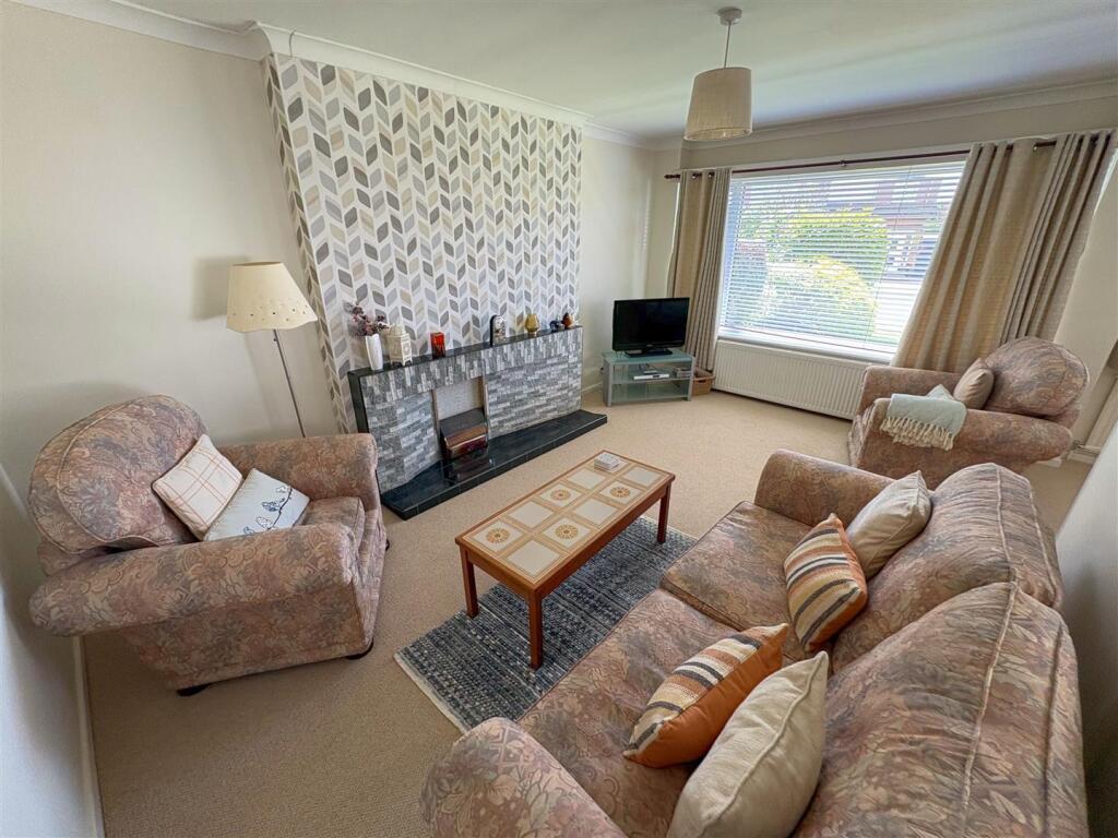 Ravenhead Drive, Bristol - View 4