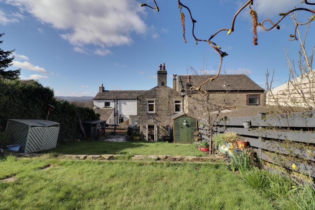 Tanyard Road, Oakes, Huddersfield, West Yorkshire, HD3 - View 4