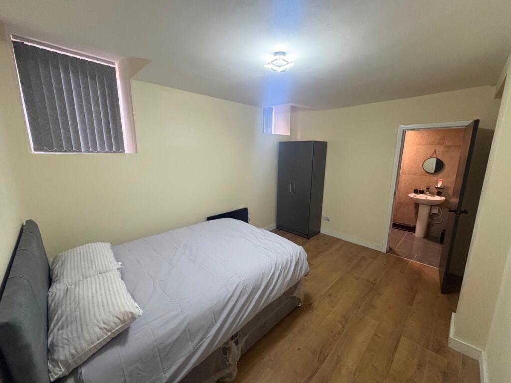 House in Doncaster, South Yorkshire - More