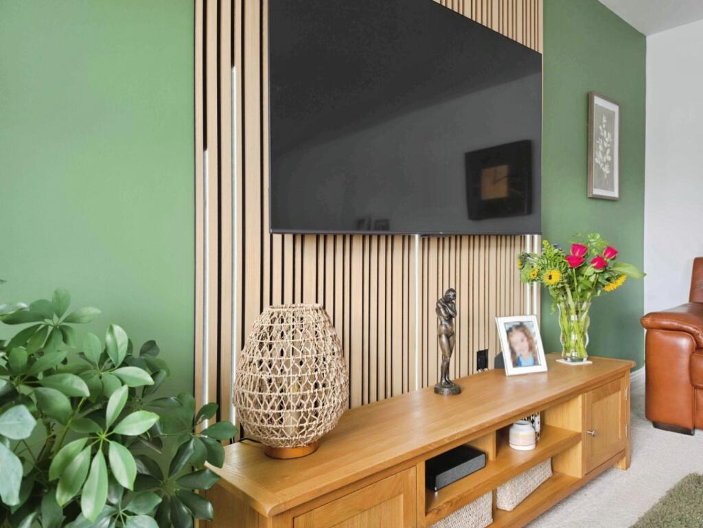 House in Stoke-on-Trent - View 4