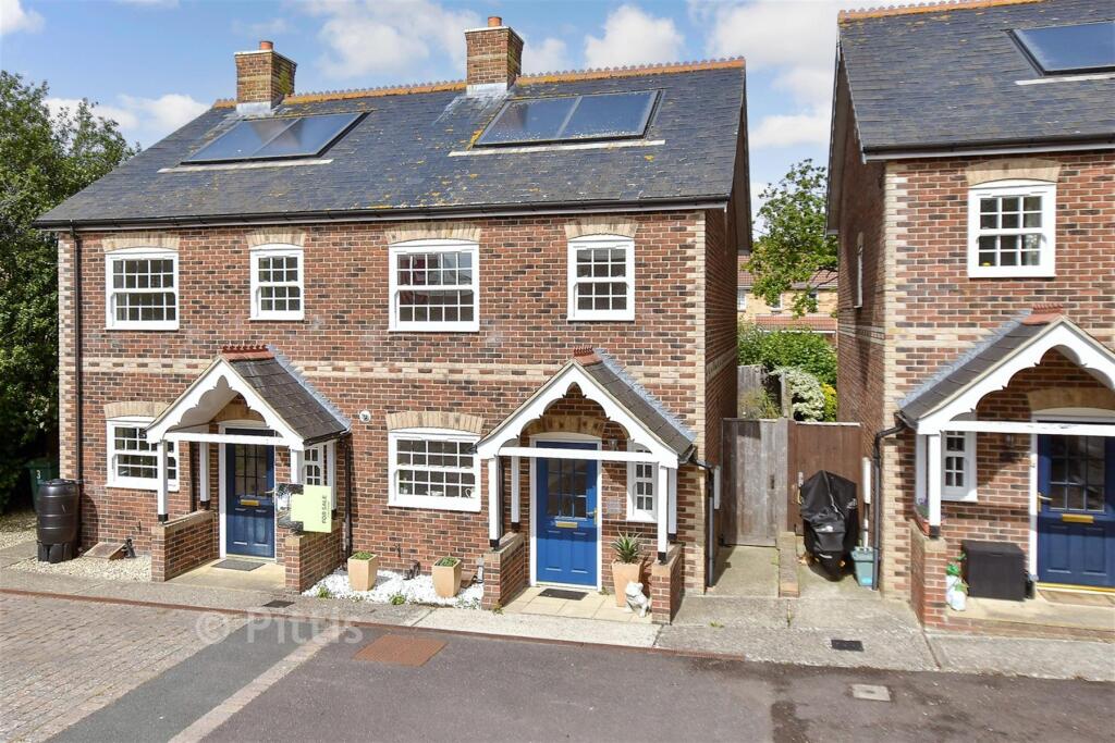 House in Freshwater, Isle of Wight - View 2