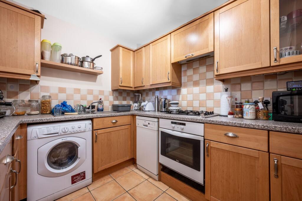 Apartment in Guildford - View 2