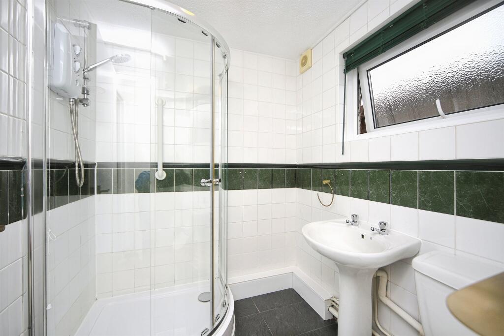 Apartment in Taunton, Blackbrook - View 4
