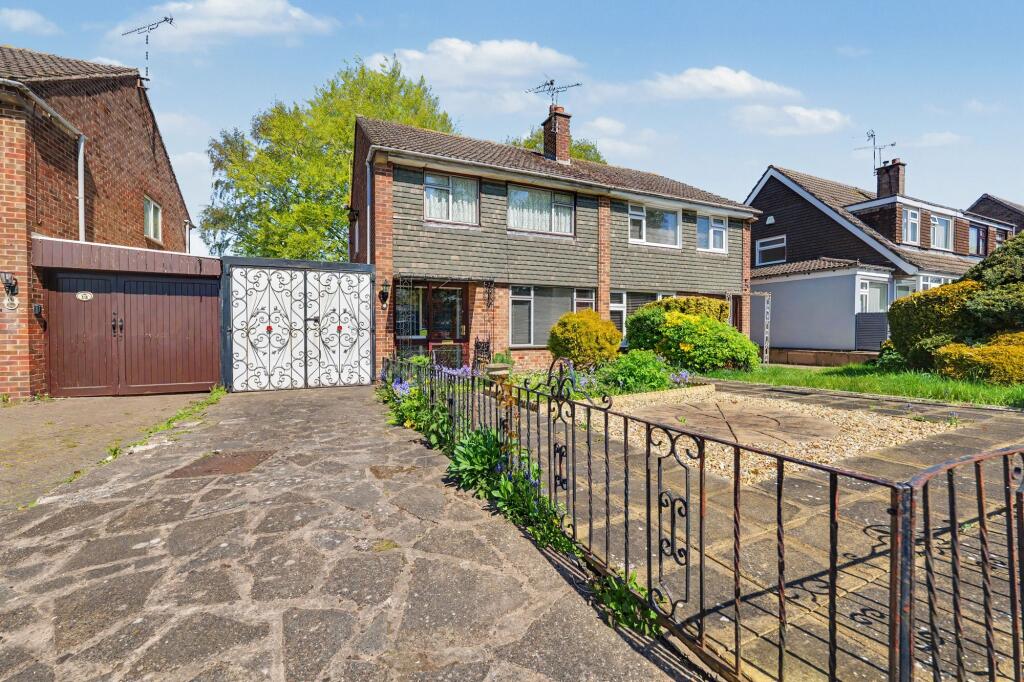 Main image of property: Derwent Road, Bedworth, CV12