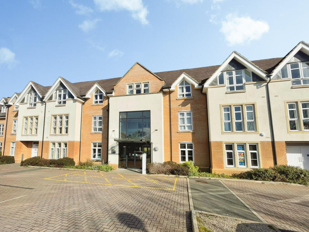 Main image of property: Moorside Place, Kidlington, OX5