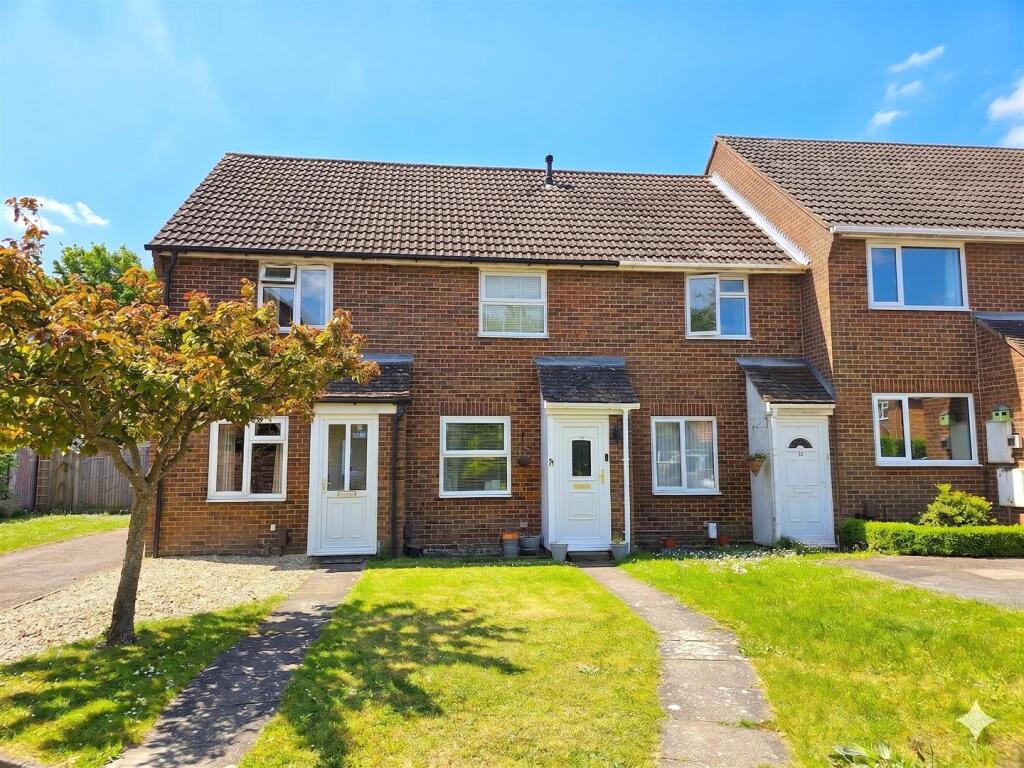 Main image of property: Ravenswood, Fareham