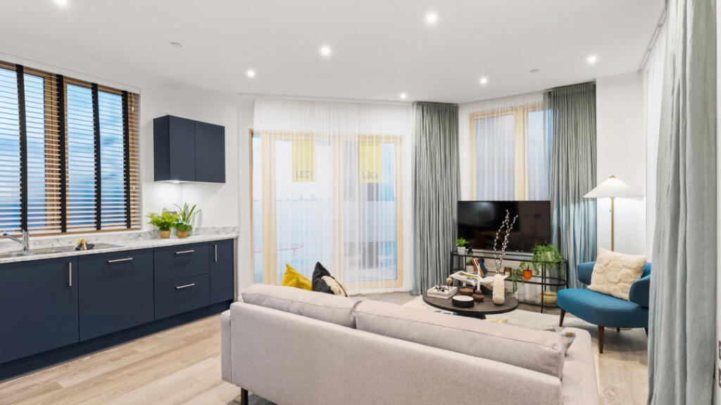 Main image of property: Fielders Crescent, IG11 0ZQ