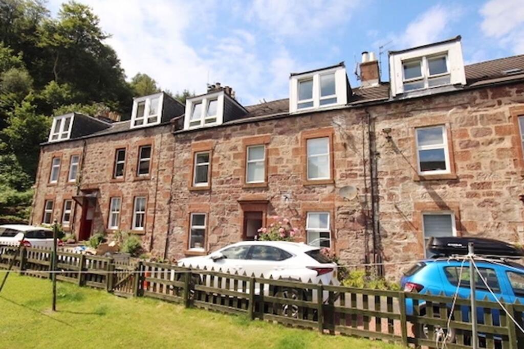 Main image of property: 3, Brandon Place, Flat 0-2, Kilchattan Bay, PA209NH